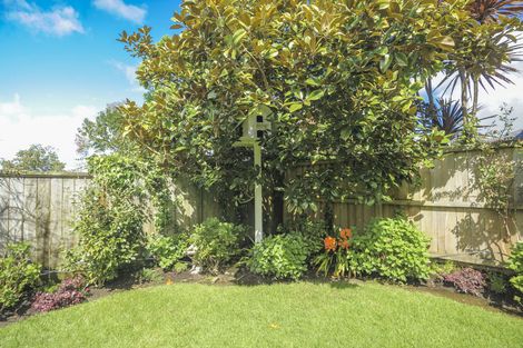 Photo of property in 1/217 Portage Road, Green Bay, Auckland, 0604