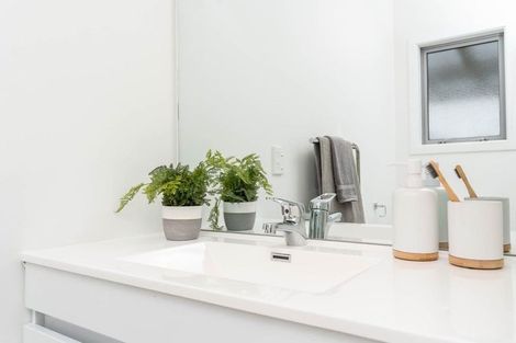 Photo of property in 7b Mclellan Street, Tawa, Wellington, 5028