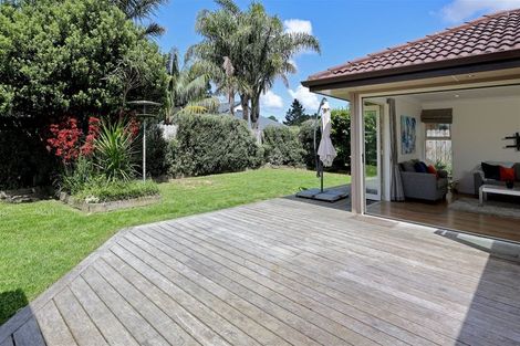 Photo of property in 6 Lantern Court, Henderson, Auckland, 0612