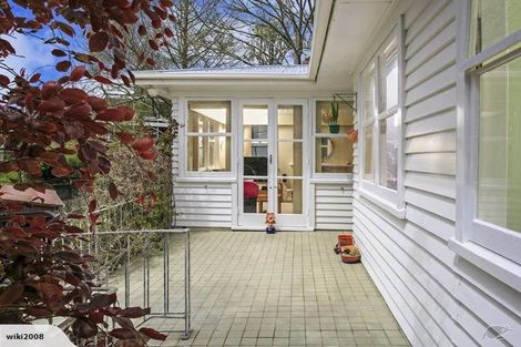 Photo of property in 1/14 Bond Crescent, Forrest Hill, Auckland, 0620