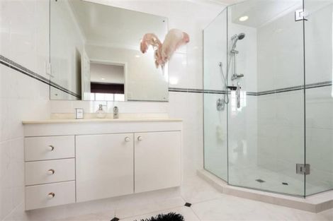 Photo of property in 16 Casabella Court, Northpark, Auckland, 2013