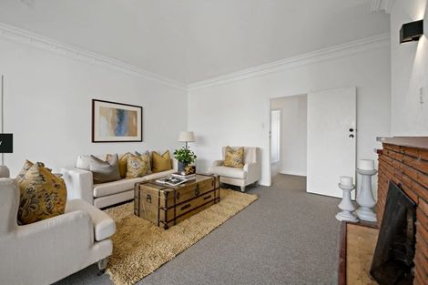 Photo of property in 4 Bloomfield Place, Epsom, Auckland, 1023