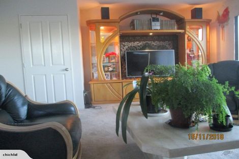 Photo of property in 11/3 Hulme Place, Henderson, Auckland, 0612