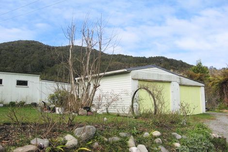 Photo of property in 63 Taylor Street, Taylorville, Greymouth, 7805