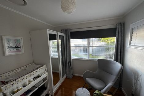 Photo of property in 57 Fairclough Road, Beach Haven, Auckland, 0626