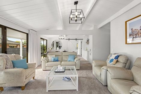 Photo of property in 109 Hall Street, Cambridge, 3434