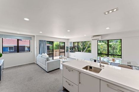 Photo of property in 26 Imogene Way, Half Moon Bay, Auckland, 2012