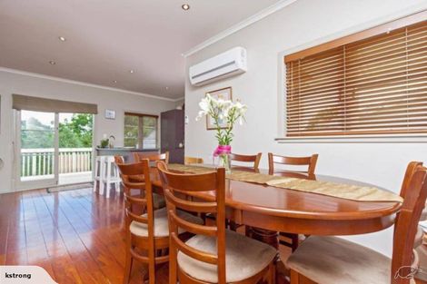 Photo of property in 216 Rangatira Road, Beach Haven, Auckland, 0626