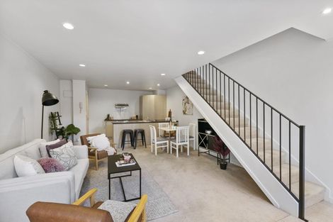 Photo of property in Mendosa Terraces Apartments, 8/9 Ebor Street, Te Aro, Wellington, 6011