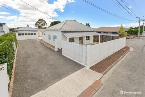 Photo of property in 1 Hereford Drive, Carterton, 5713