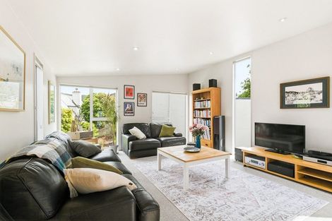 Photo of property in 15b Perth Street, Ngaio, Wellington, 6035