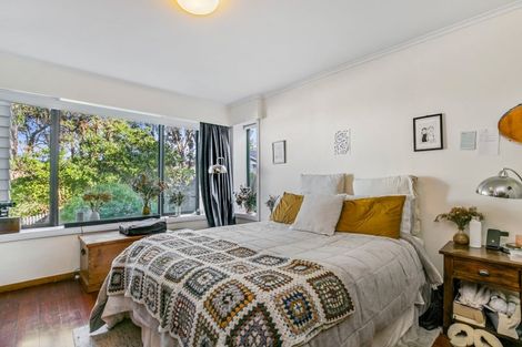 Photo of property in 99 Cashmere Avenue, Khandallah, Wellington, 6035