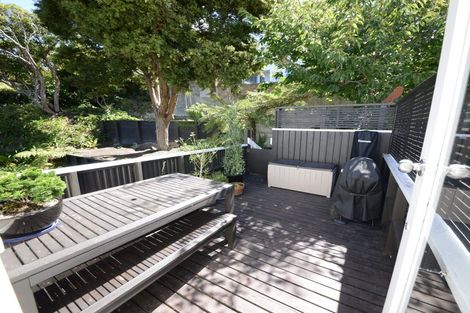Photo of property in 34 Rawhiti Terrace, Kelburn, Wellington, 6012