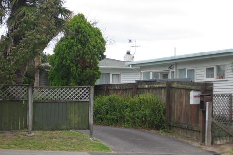 Photo of property in 2/170 Birkdale Road, Birkdale, Auckland, 0626