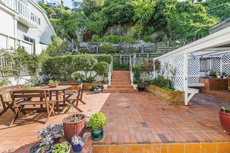 Photo of property in 26 Ferry Street, Seatoun, Wellington, 6022