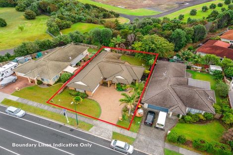 Photo of property in 103 Golfland Drive, Golflands, Auckland, 2013