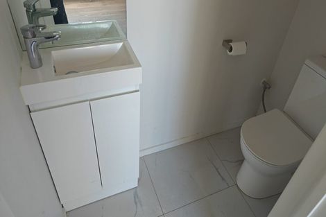 Photo of property in 4/16 William Roberts Road, Pakuranga, Auckland, 2010