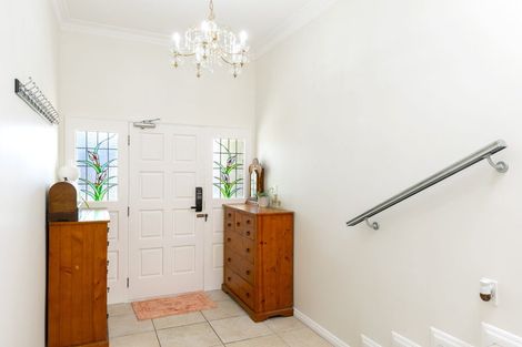 Photo of property in 40-42 Waikawa Road, Picton, 7220