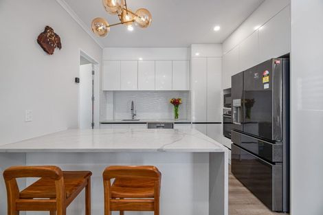 Photo of property in 73a Granville Drive, Massey, Auckland, 0614