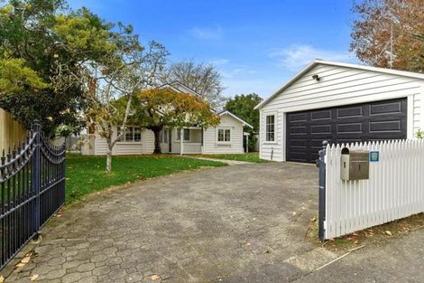 Photo of property in 1 Fow Street, Hamilton Central, Hamilton, 3204
