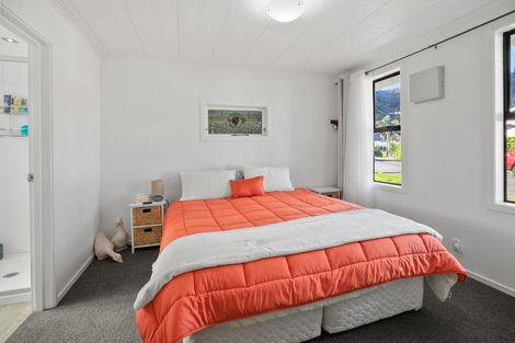 Photo of property in 10 Tatahi Street, Te Puru, Thames, 3575