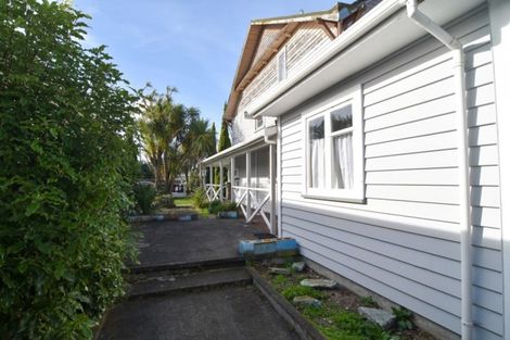 Photo of property in 98 Brandon Street, Featherston, 5710