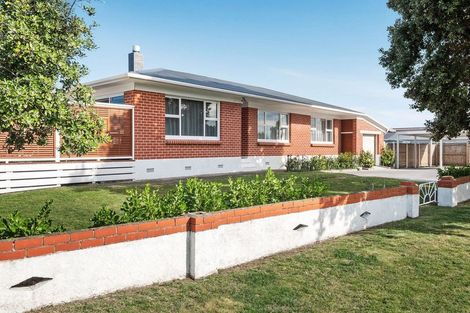 Photo of property in 28 Maranui Street, Mount Maunganui, 3116