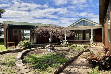 Photo of property in 69 Sunny Crescent, Huapai, Kumeu, 0810
