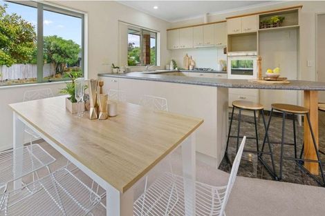 Photo of property in 4 Jeannie Way, Waikanae Beach, Waikanae, 5036