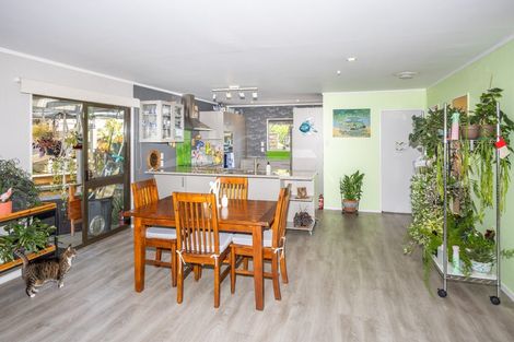 Photo of property in 383 Taylor Avenue, Te Awamutu, 3800