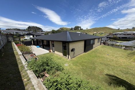 Photo of property in 3 Moira Close, Welcome Bay, Tauranga, 3175