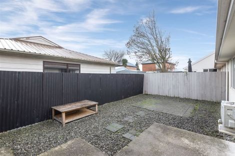 Photo of property in 3/2 Broadbent Street, Riccarton, Christchurch, 8041