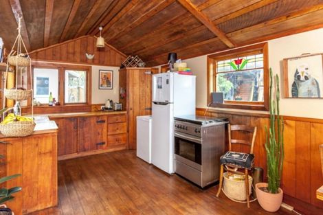 Photo of property in 10 Widdison Place, Whangamata, 3691