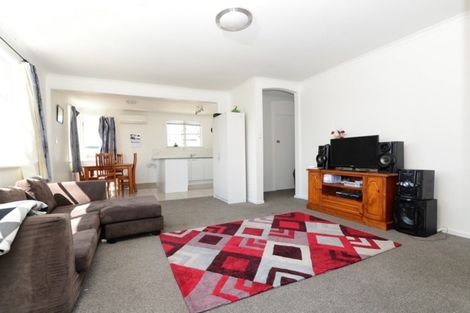 Photo of property in 75 Massey Street, Frankton, Hamilton, 3204