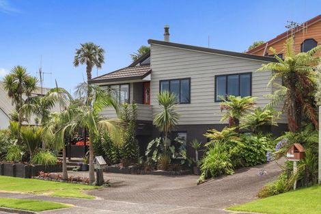 Photo of property in 11a Rangataua Street, Welcome Bay, Tauranga, 3112