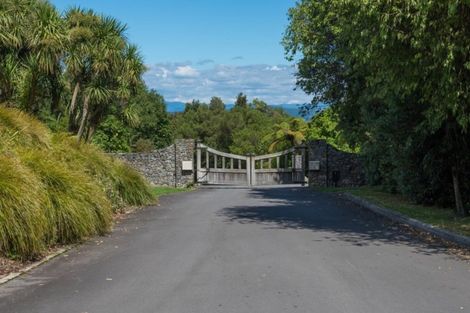 Photo of property in 44 Whakamoenga Point, Acacia Bay, Taupo, 3385