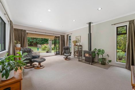 Photo of property in 174 Mapara Road, Acacia Bay, Taupo, 3385
