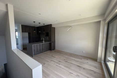 Photo of property in 13 Longshore Drive, Long Bay, Auckland, 0630