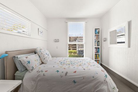 Photo of property in 13 Selwyn Road, Havelock North, 4130
