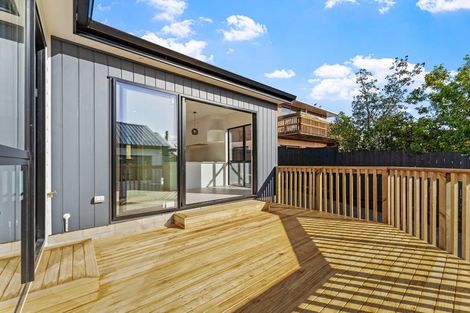 Photo of property in 19b Red Beach Road, Red Beach, 0932