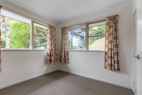 Photo of property in 44 Sequoia Place, Sunnynook, Auckland, 0620