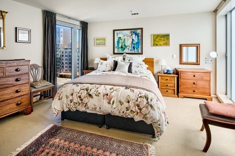 Photo of property in Portal Apartments, 7d/42 Cable Street, Te Aro, Wellington, 6011