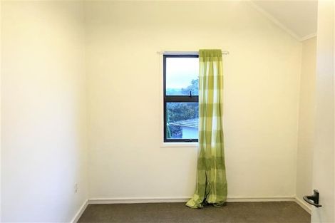 Photo of property in 1/22 Highland Park Drive, Highland Park, Auckland, 2010