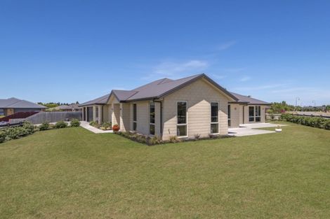 Photo of property in 2 Binyon Place, Rolleston, 7614