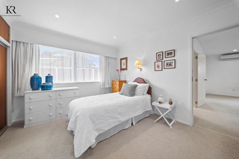 Photo of property in 10 Alf Walker Place, Papakura, 2110