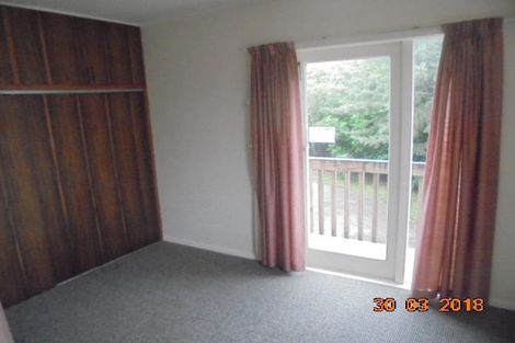 Photo of property in 72 Horoeka Street, Stokes Valley, Lower Hutt, 5019