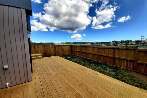 Photo of property in 105 Waekahu Road, Westgate, Auckland, 0814