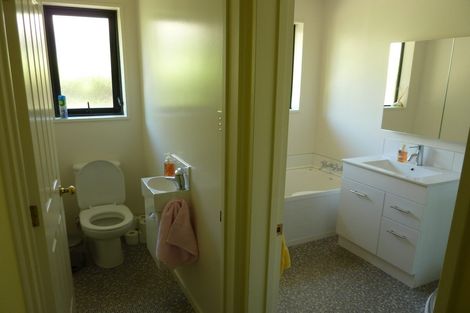 Photo of property in 36a Middleton Road, Upper Riccarton, Christchurch, 8041