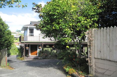 Photo of property in 1/12 Oliver Twist Avenue, Mellons Bay, Auckland, 2014