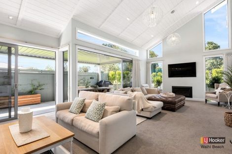 Photo of property in 7 Ian Place, Waihi Beach, 3611